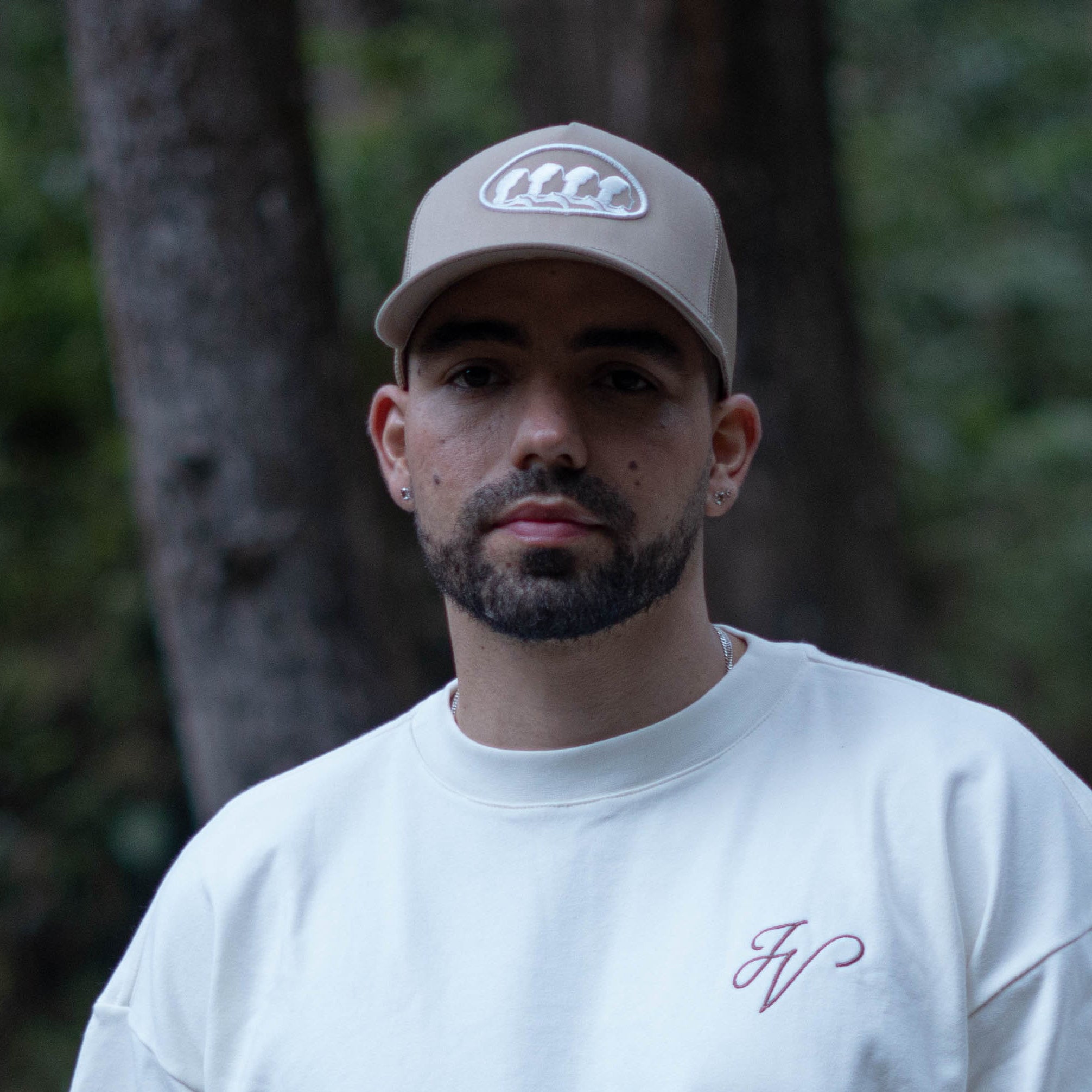 GORRA TRACKER BASIC LOGO [BEIGE]