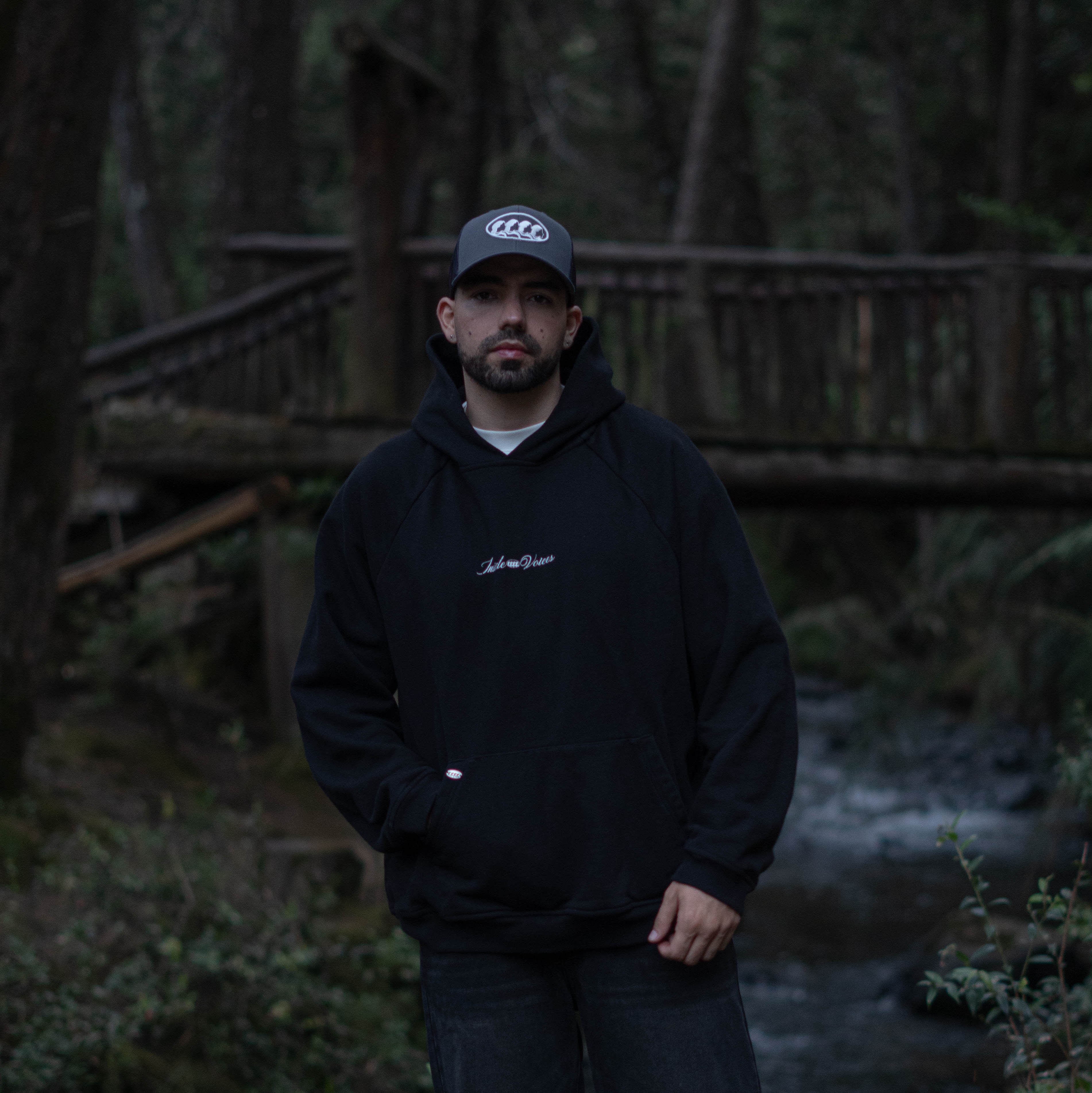 BUZO BASIC LOGO  [NEGRO]
