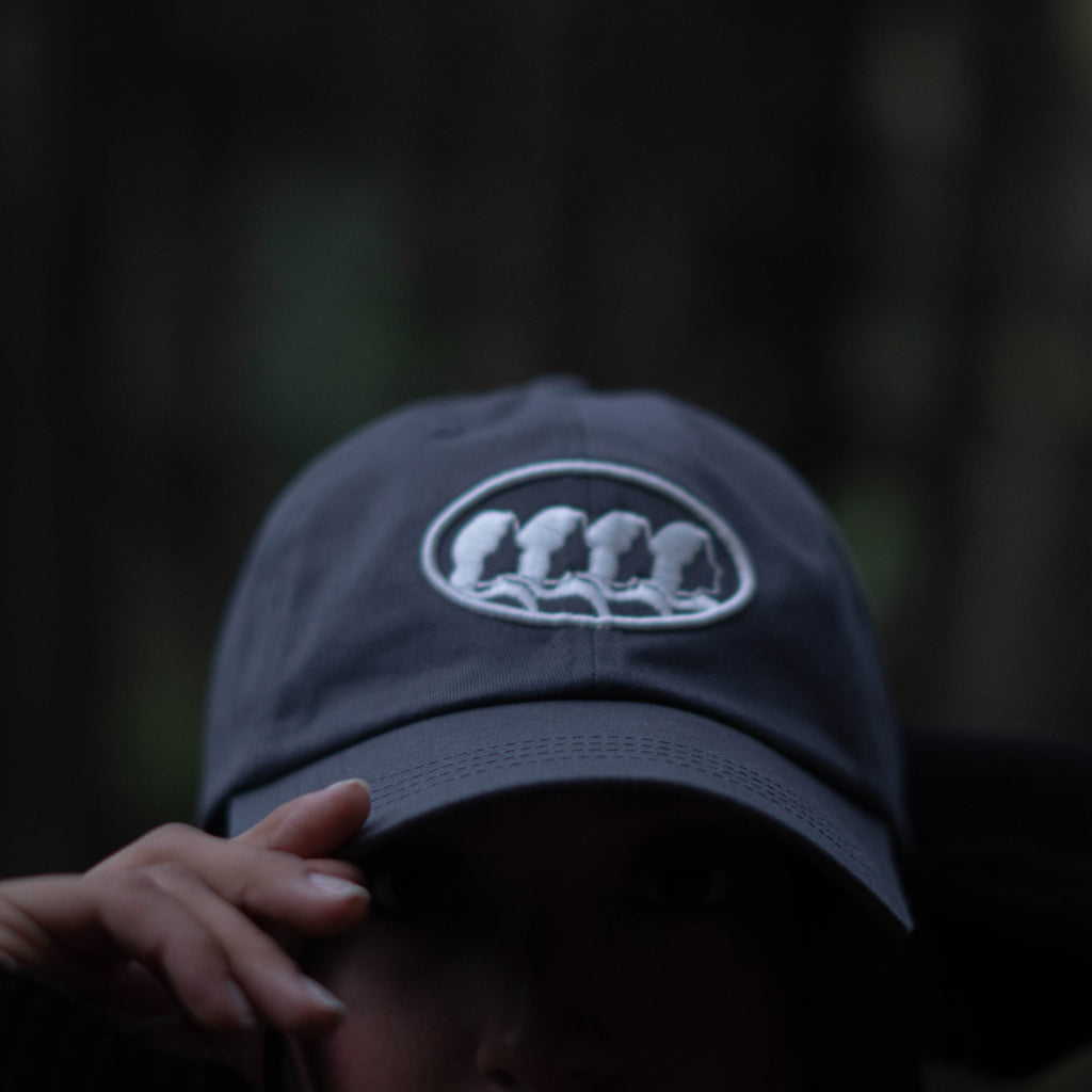GORRA DAD HAT BASIC [GRIS]