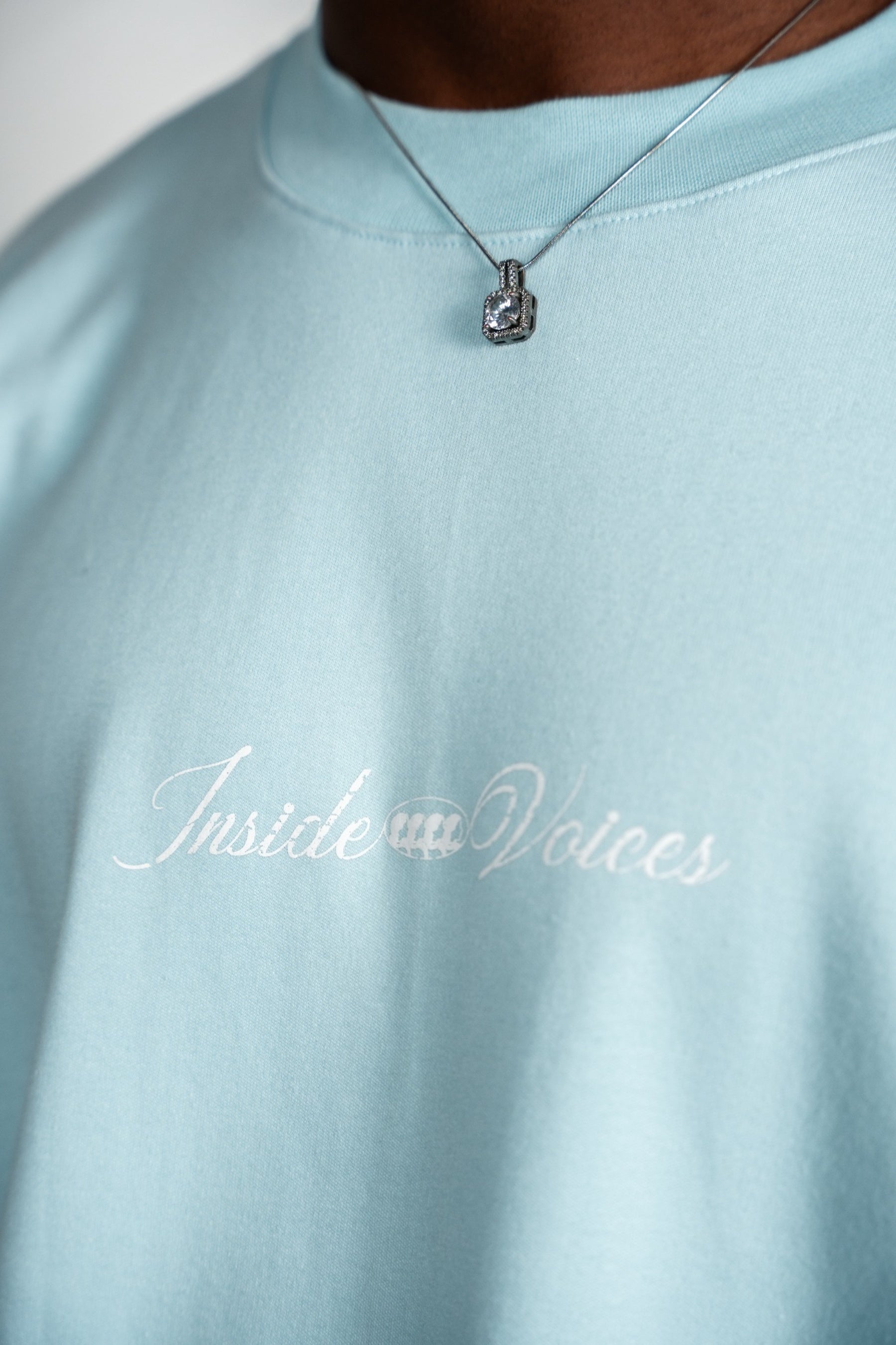 CAMISETA BASIC LOGO [AZUL CLARO]